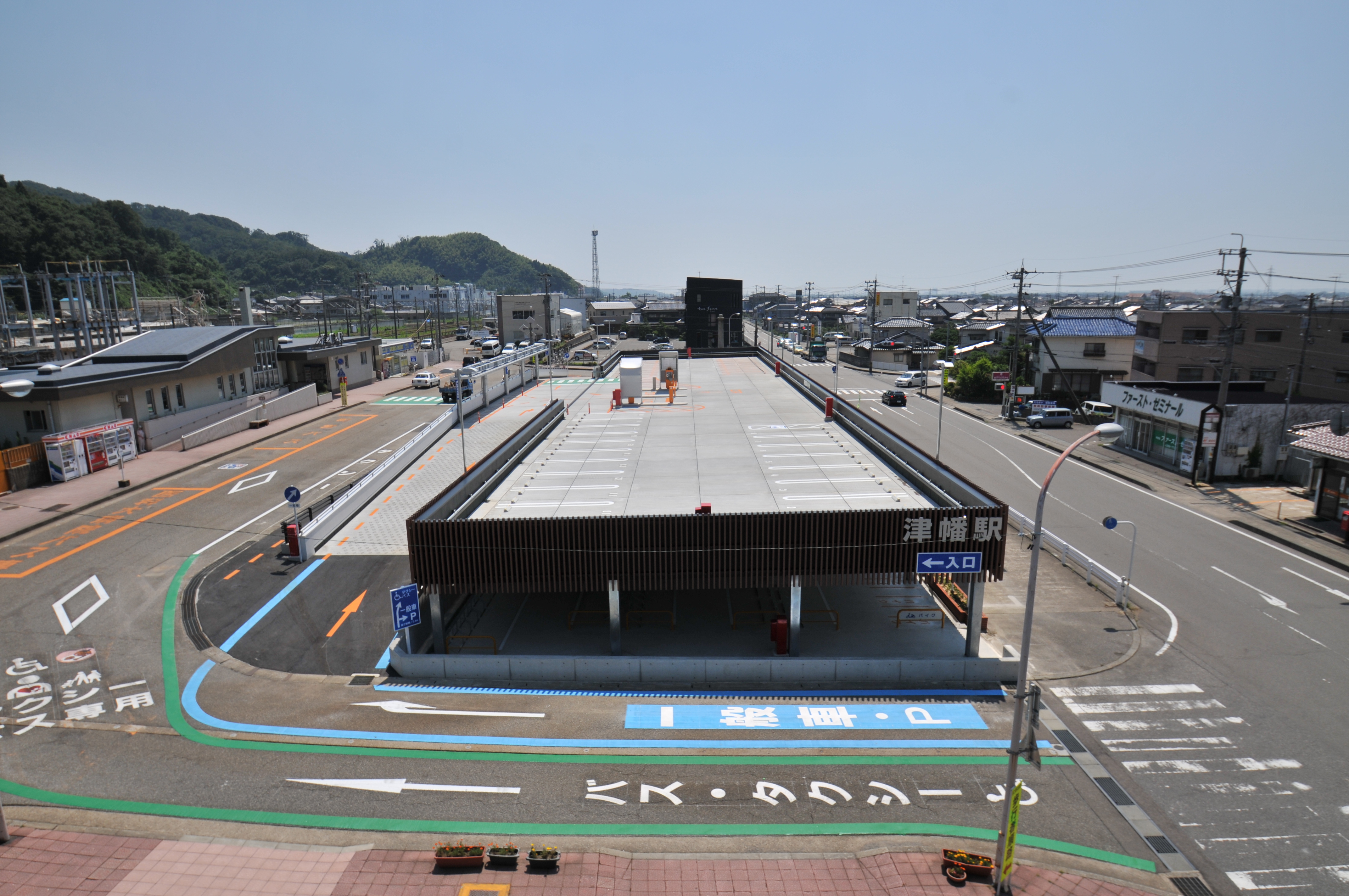 津幡駐輪場の画像