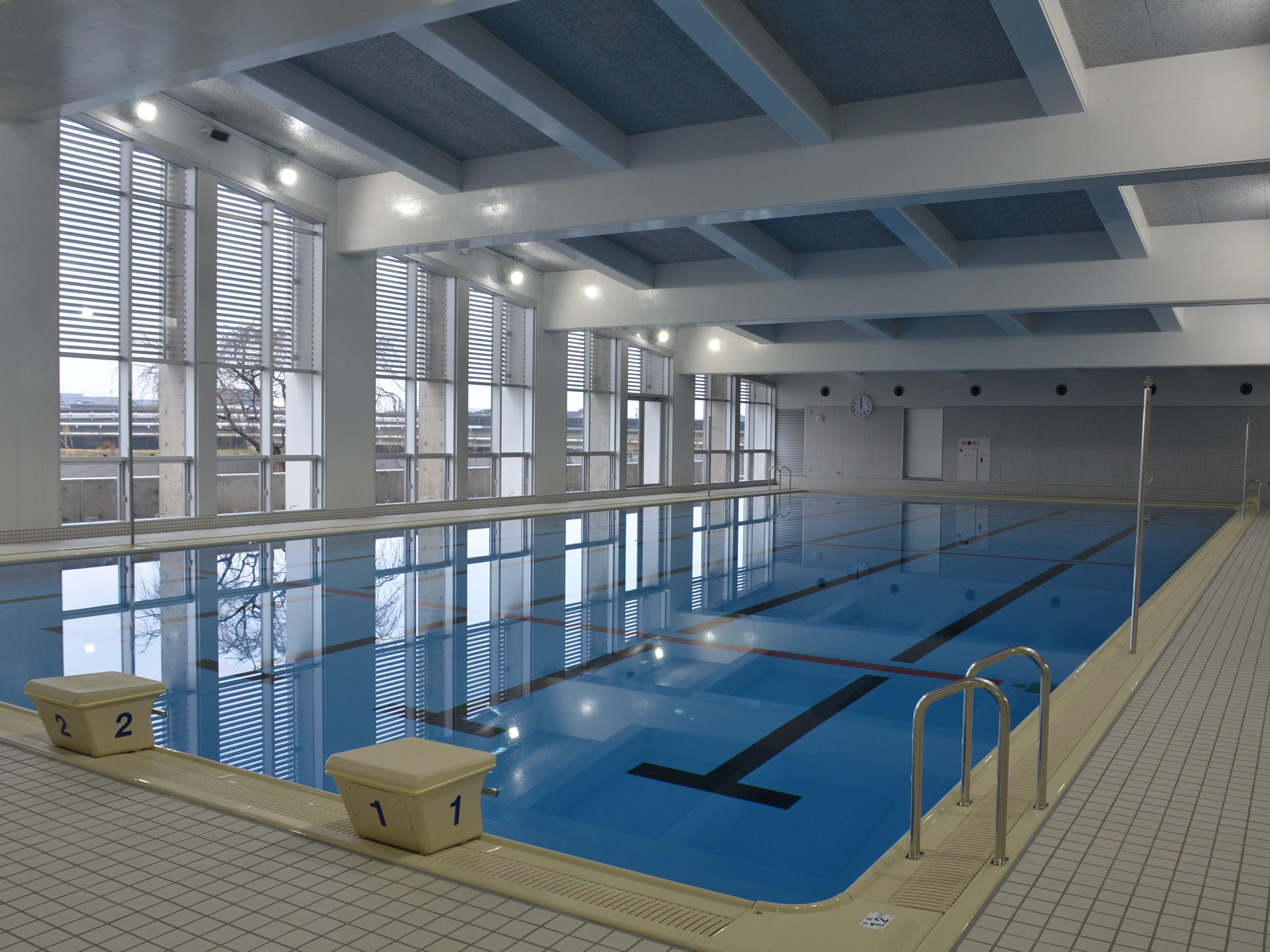 津幡町住吉公園屋内温水プール「アザレア」の画像1